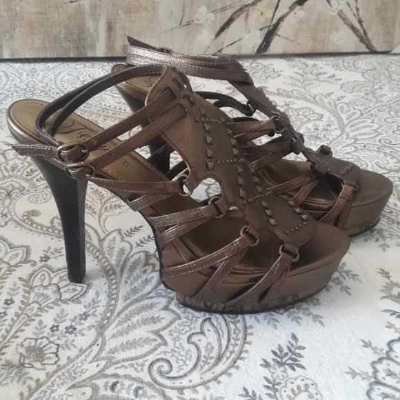 Fergie Studded Bronze Heel Sandal sz 8.5 - Picture 3 of 8